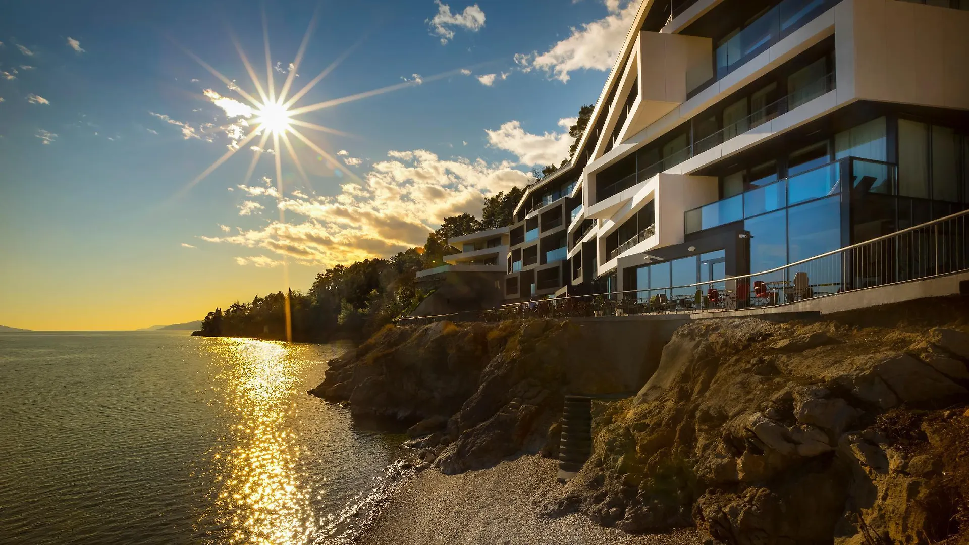 Boutique & Design Hotel Navis Opatija 5*,