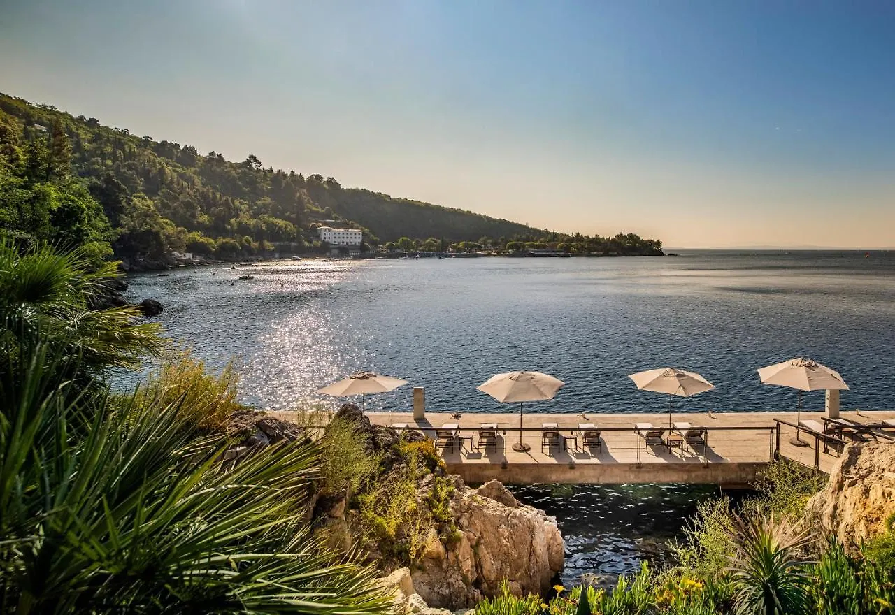 Boutique & Design Hotel Navis Opatija